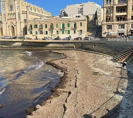 - Malta Balluta * Sliema